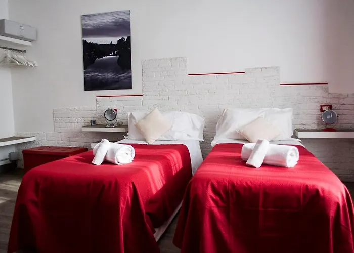 Relais Cola Di Rienzo Bed & Breakfast 4*
