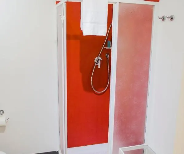 Oda ve Kahvaltı Relais Cola Di Rienzo